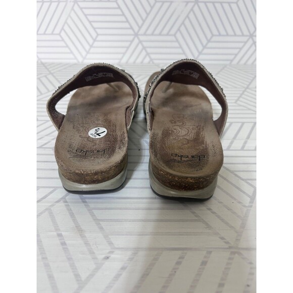 Dansko Sandals EU 38 US 7.5 Pamela Taupe Nubuck Leather Jeweled Thong Sandals - Picture 7 of 9